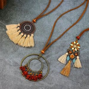 Is set of 3 boho necklaces